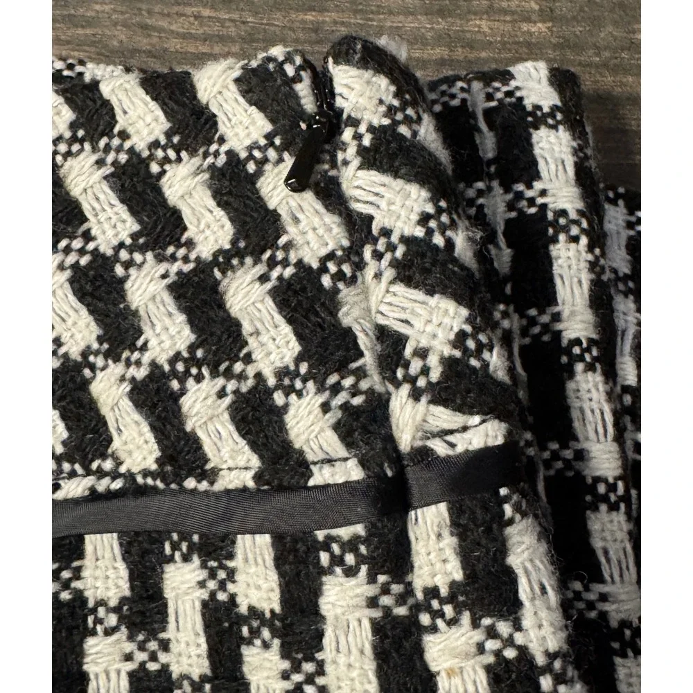 LOFT Women's Size 6 Black White Houndstooth Textured‎ Mini Skirt Lined NWT